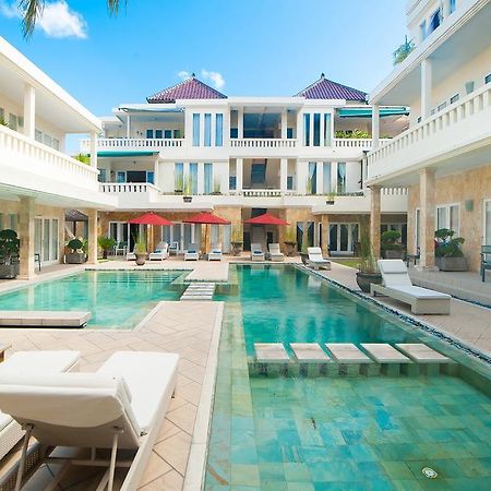 Bali Court Hotel & Apartment Legian  Exterior photo